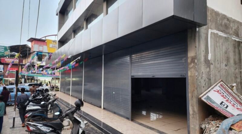 1000 Sqf Command Office spaces for rent in Kozhikode(Calicut) Kerala, India- ₹ 150000/month