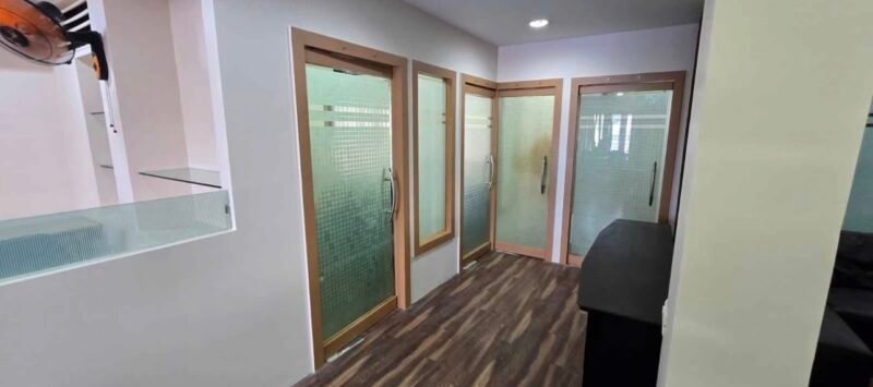 1200 sqft fully furnished office space for rent in Kochi(Ernakulam), Kerala, India