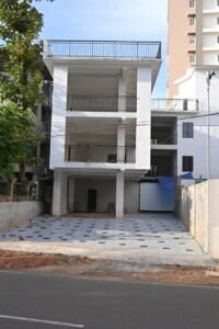 4300 sqft Commercial Office space for rent in Kozhikode(Calicut), Kerala, India - ₹ 60000-210000/ month.