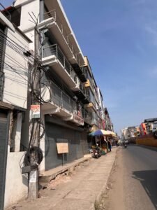 Commercial Office Building (1600 Sq.Ft x 3 Floors) for Rent in Kakkanad, Kochi, Kerala, India – ₹2,50,000/Month